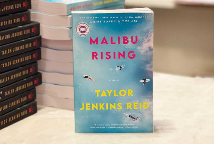 Best Novels About Celebrities - Malibu Rising by Taylor Jenkins Reid